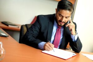 債務整理を依頼する際、どの弁護士がいいかの選び方は？